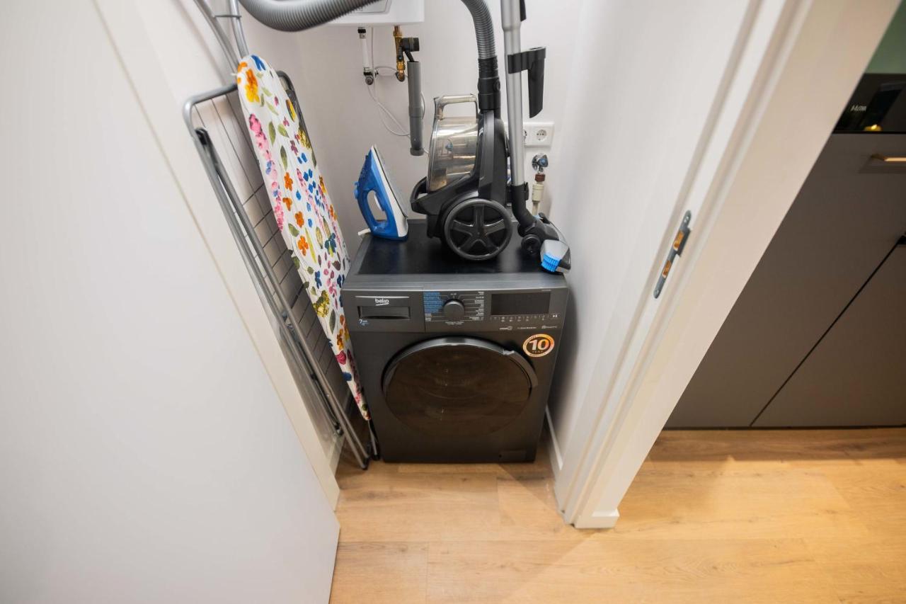 Luxurious 35M2 Designer Studio - R51A アイントホーフェン エクステリア 写真